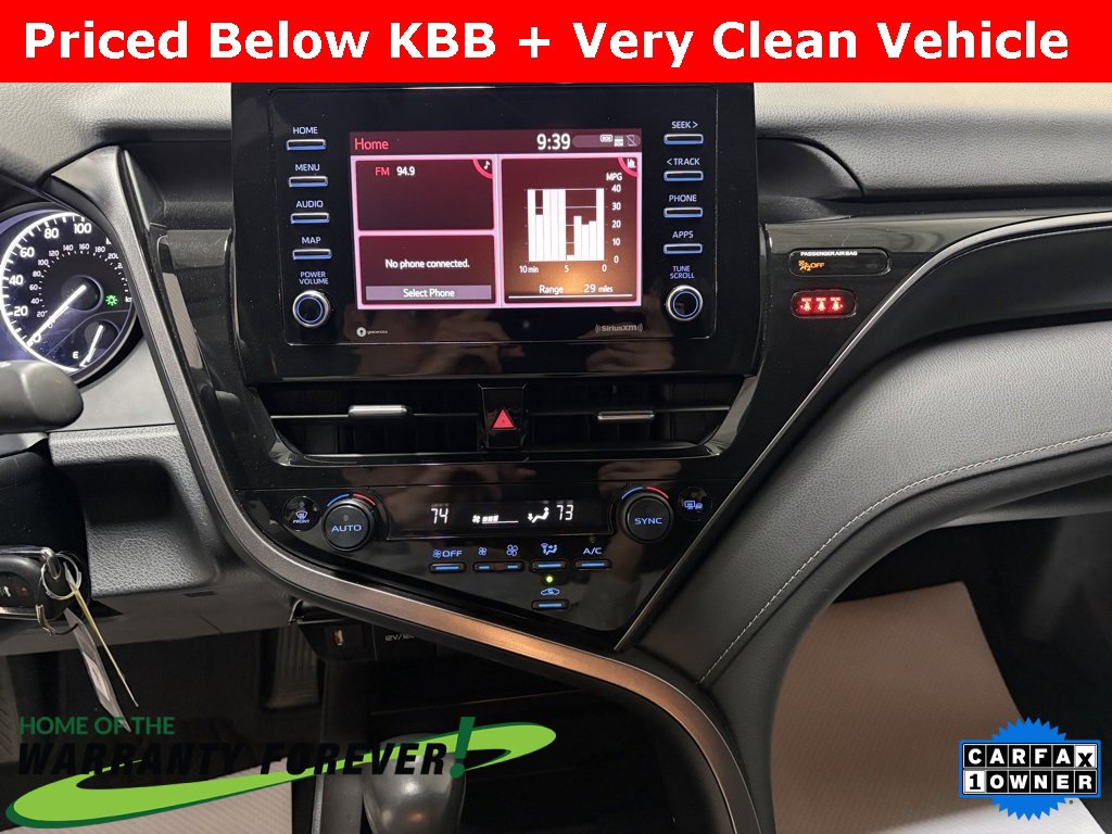 Used 2024 Toyota Camry SE image 12