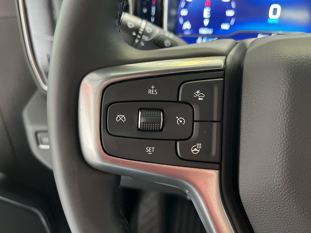 Used 2023 Chevrolet Silverado 1500 LT AWD/4WD image 17
