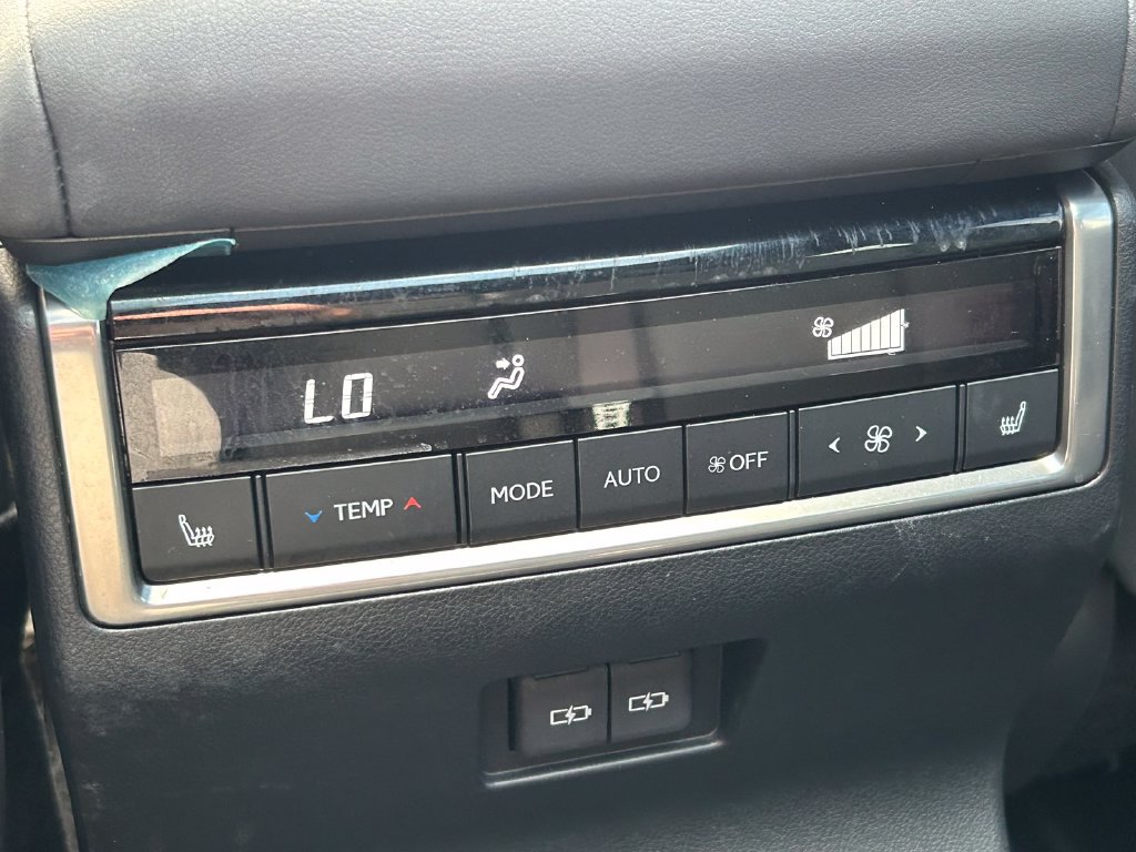 Used 2024 Lexus GX 550 w/ Accessory Package (2T) AWD/4WD image 27