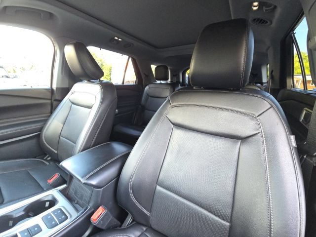Used 2021 Ford Explorer Limited w/ Equipment Group 301A RWD image 26