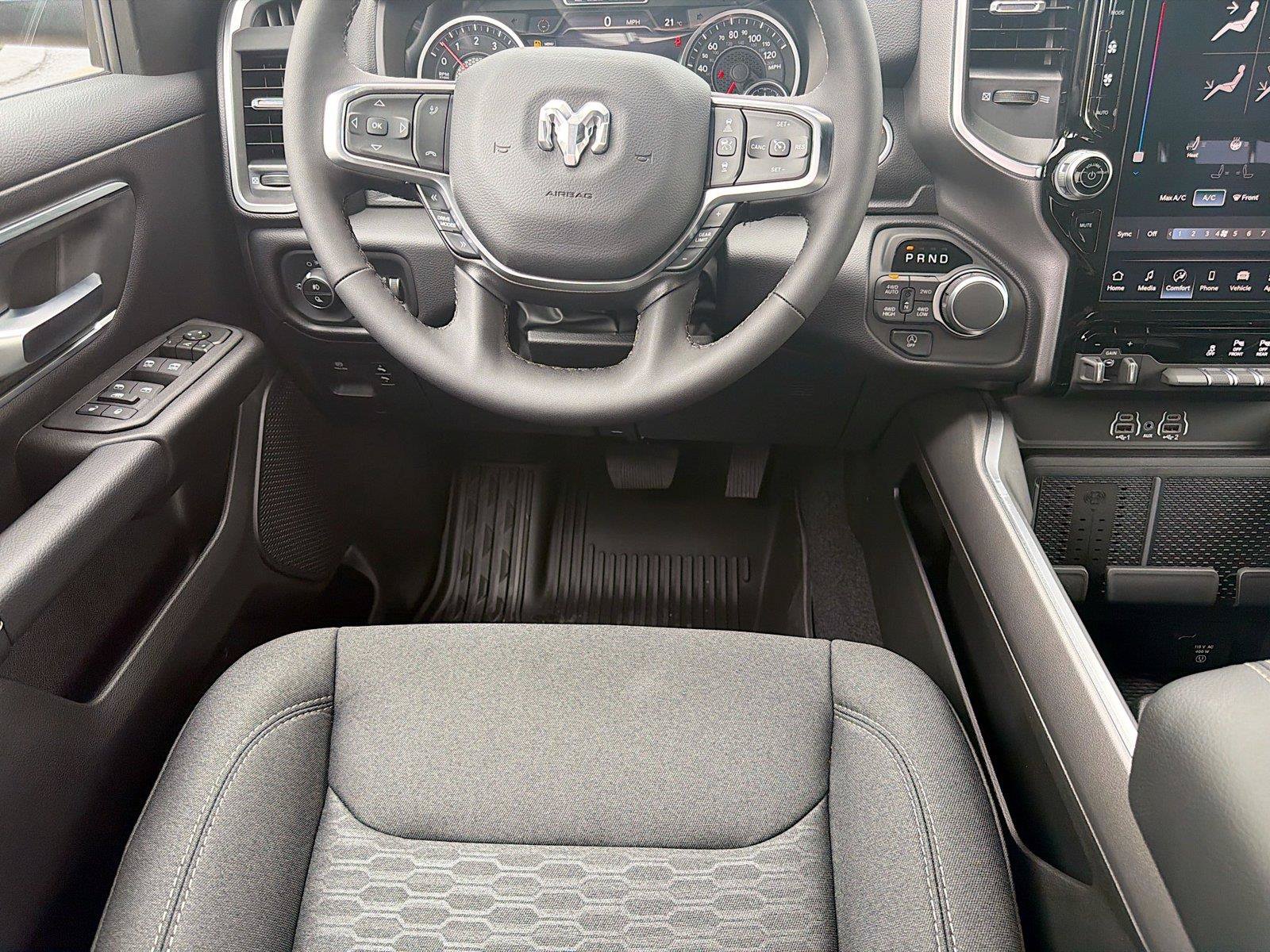 New 2026 RAM 1500 Big Horn AWD/4WD image 16