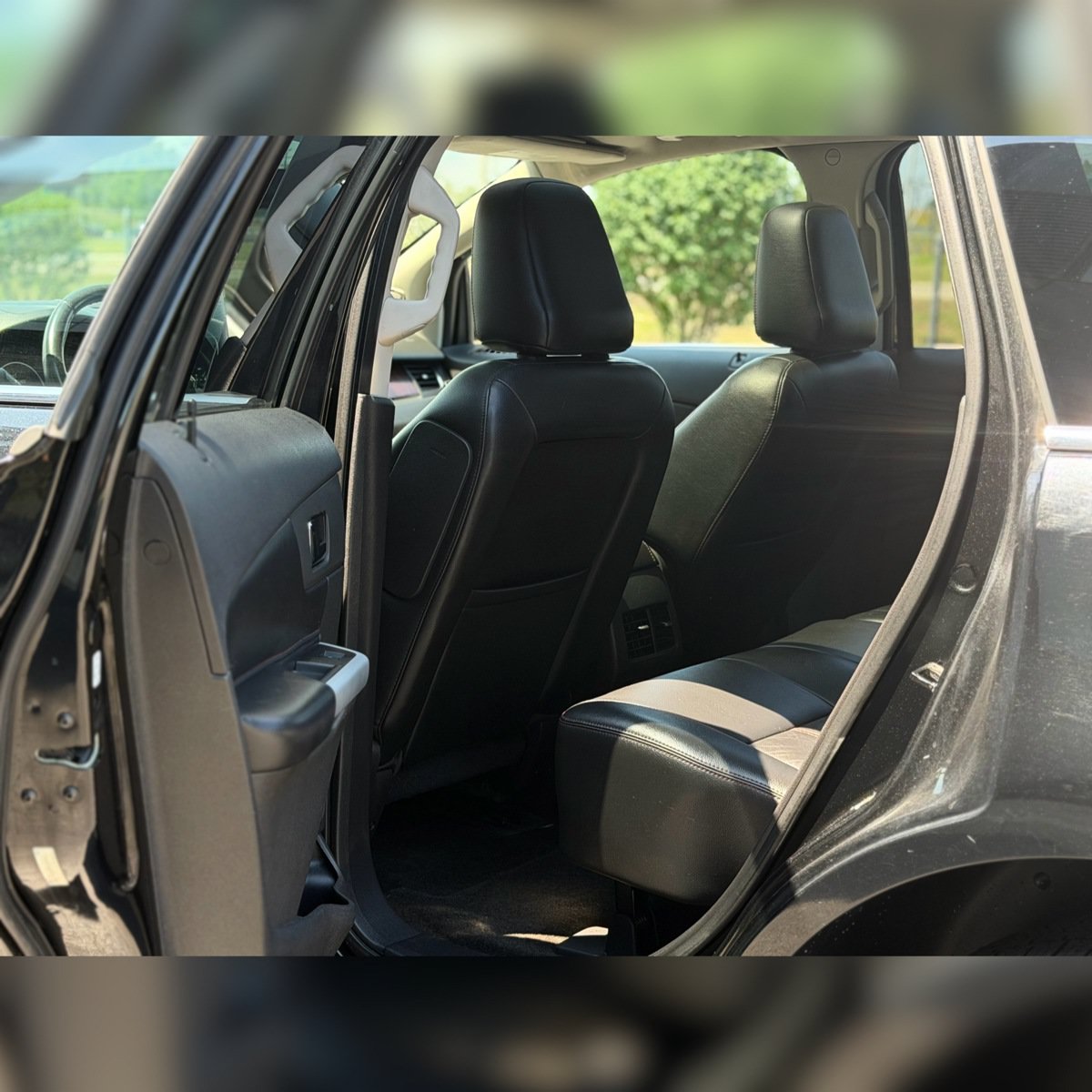 Used 2011 Ford Edge Limited w/ 301A Rapid Spec Order Code FWD image 7