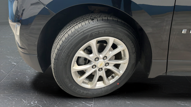 Used 2020 Chevrolet Equinox LT AWD/4WD image 32