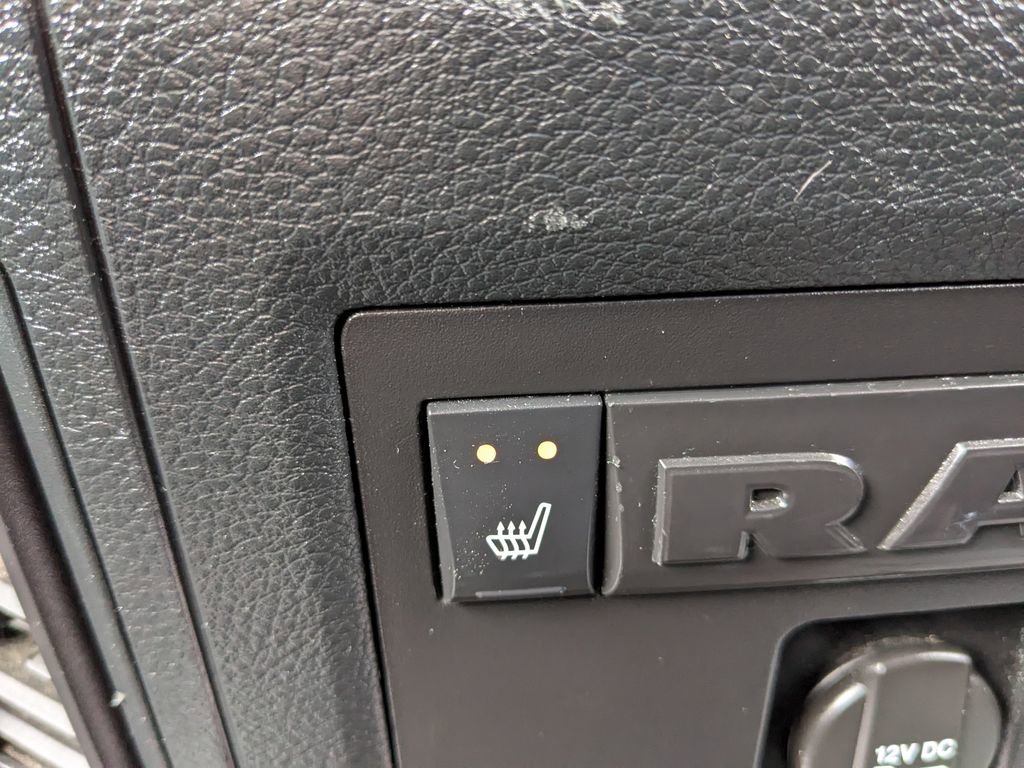 Used 2016 RAM 1500 Laramie w/ Convenience Group AWD/4WD image 47