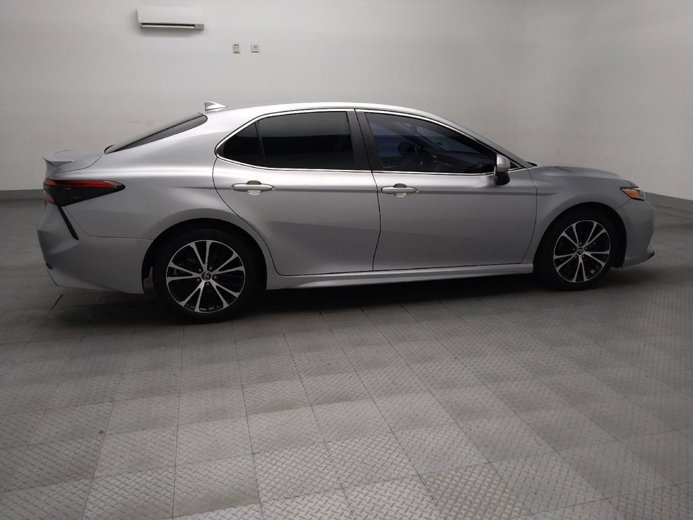Used 2019 Toyota Camry SE image 10