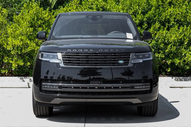 New 2027 Land Rover Range Rover Long Wheelbase SE AWD/4WD image 6