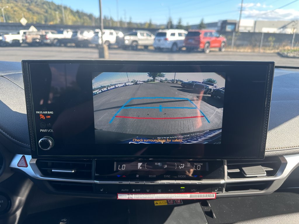 New 2026 Toyota Sienna XLE Woodland Edition AWD/4WD image 17