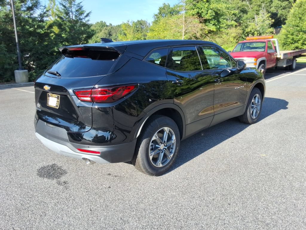 New 2026 Chevrolet Blazer LT FWD image 5