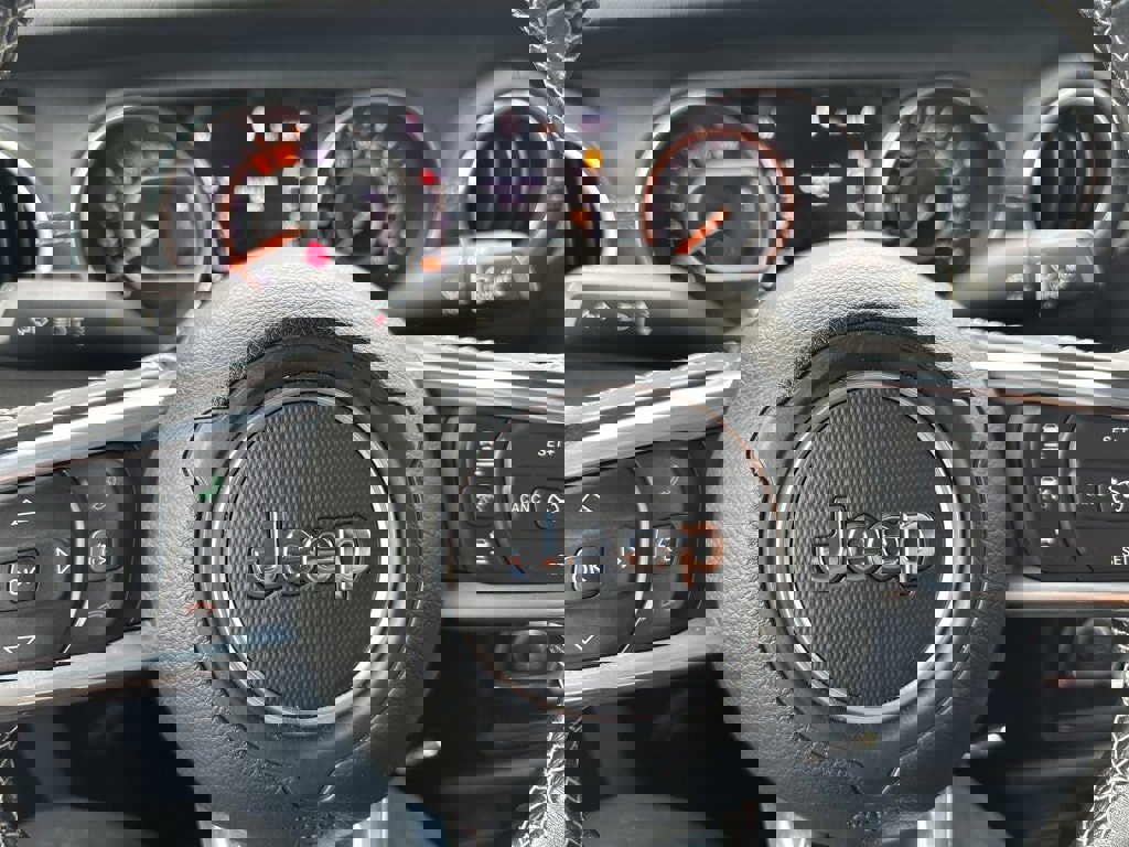 Used 2021 Jeep Gladiator Overland w/ Popular Equipment Package image 17