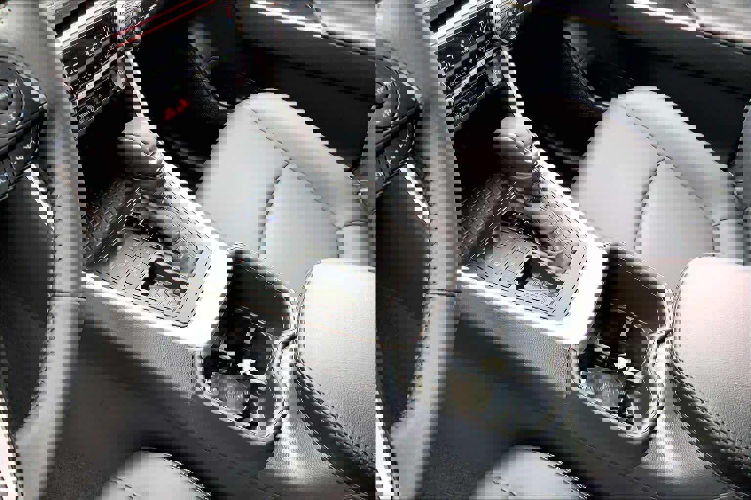 Used 2025 Toyota RAV4 XLE Premium image 17