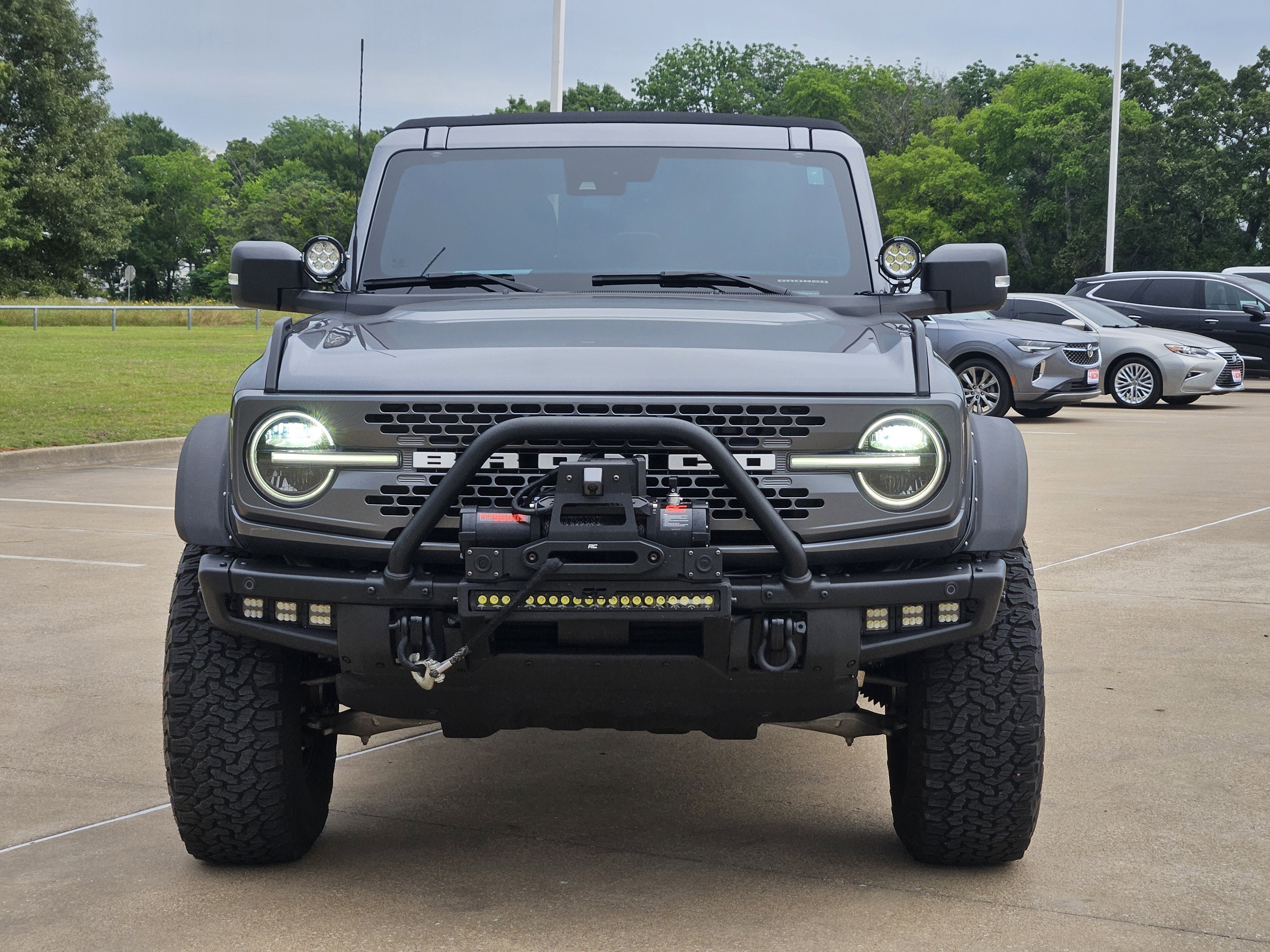 Used 2023 Ford Bronco Badlands AWD/4WD image 2