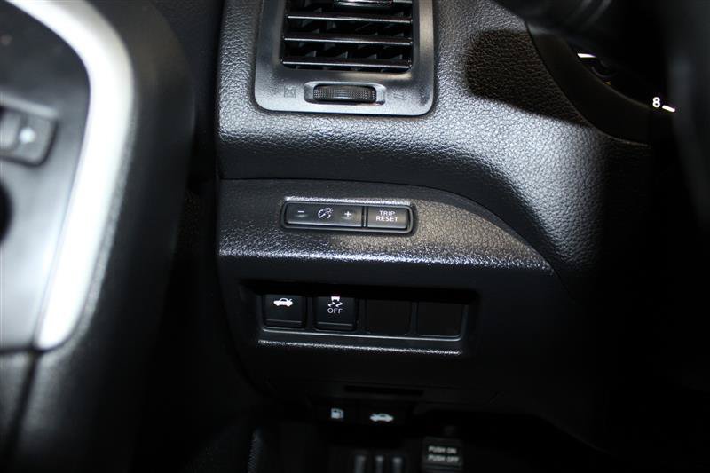 Used 2017 Nissan Altima 2.5 SR FWD image 21