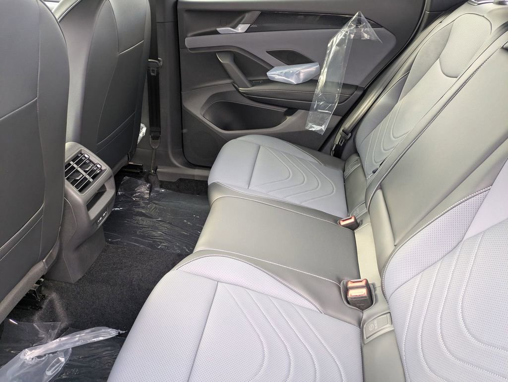 New 2026 Volkswagen Tiguan SE R-Line image 29