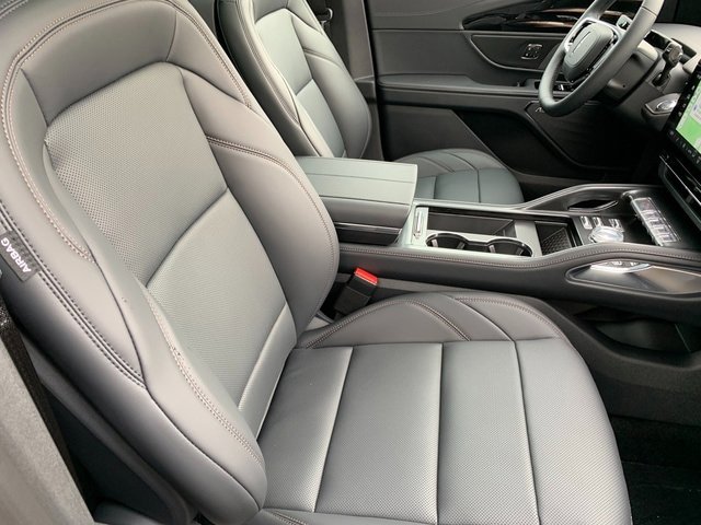 New 2026 Lincoln Nautilus Premier w/ Equipment Group 102A AWD/4WD image 18