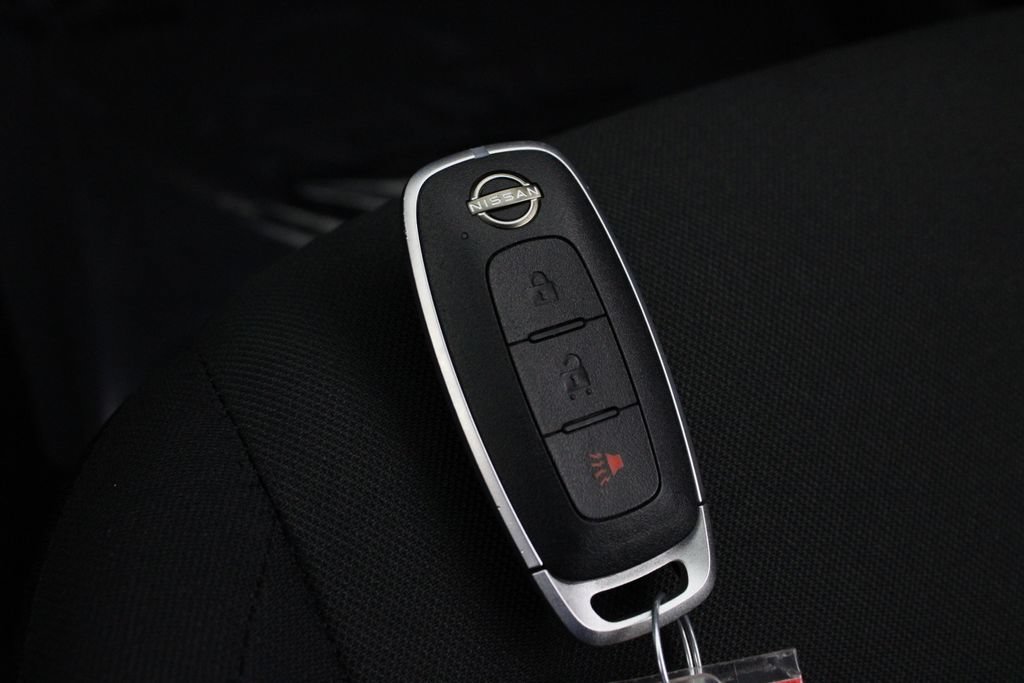 Certified 2025 Nissan Kicks Play S FWD image 29