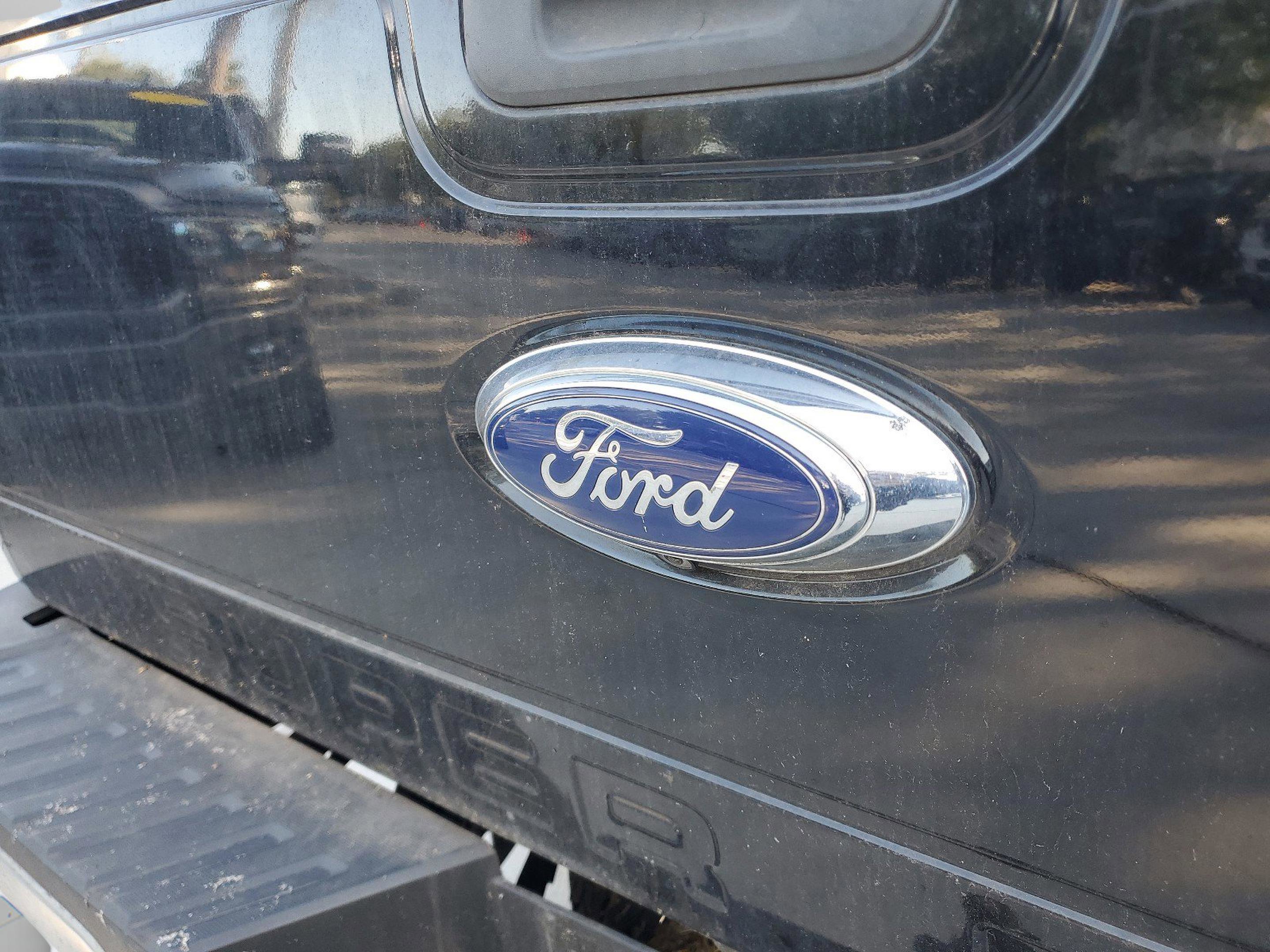 Used 2016 Ford F250 Lariat w/ Lariat Ultimate Package AWD/4WD image 31