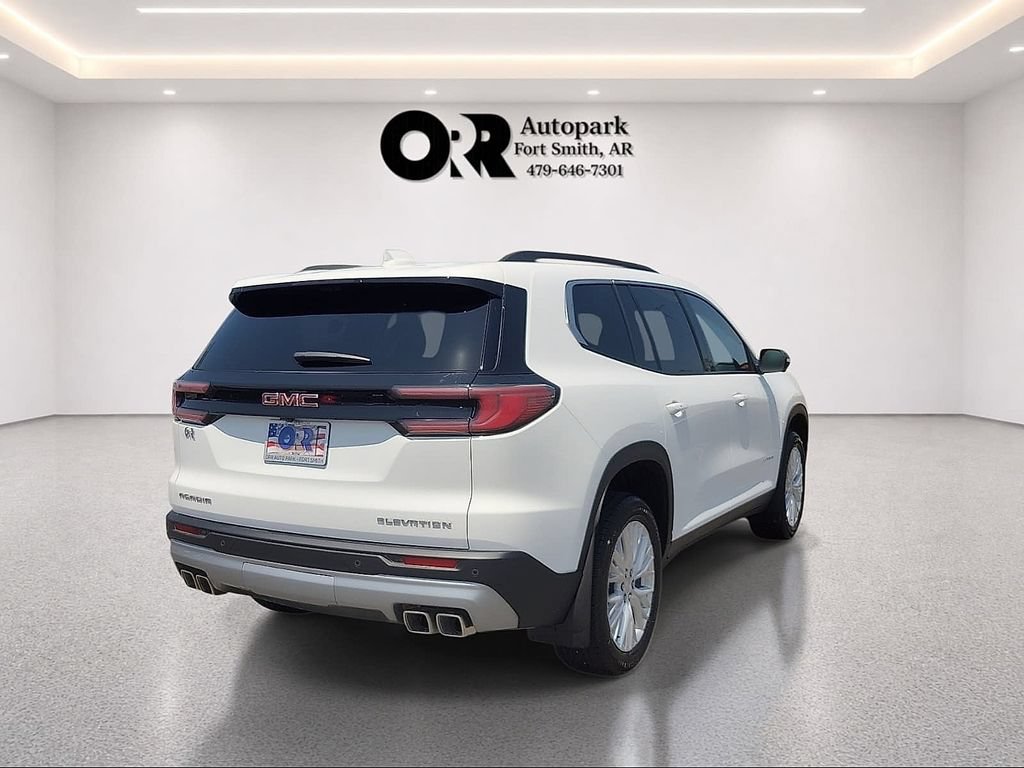 Used 2026 GMC Acadia Elevation w/ Elevation Premium Package FWD image 5