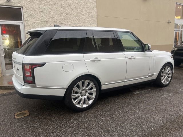 Used 2017 Land Rover Range Rover Supercharged AWD/4WD image 4