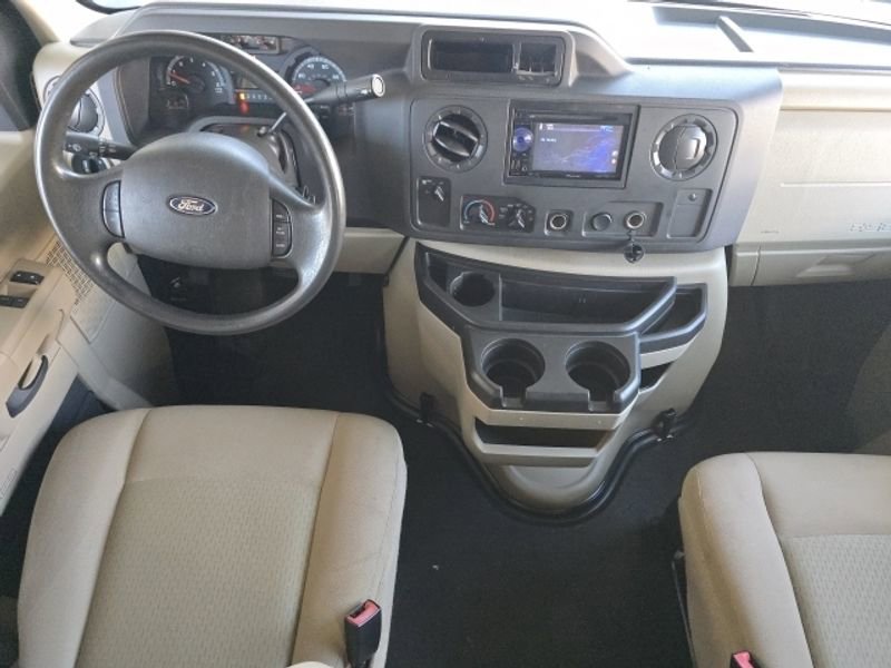 Used 2014 Ford E-450 and Econoline 450 Super Duty w/ Motorhome Prep Package image 6