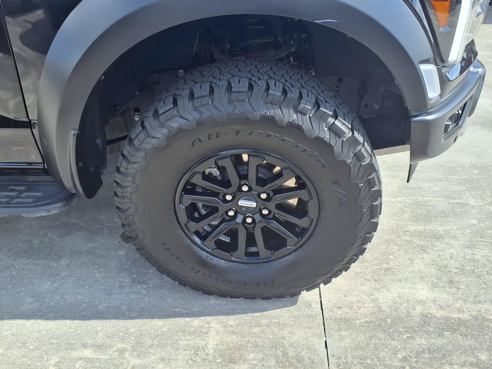 Used 2024 Ford F150 Raptor AWD/4WD image 9