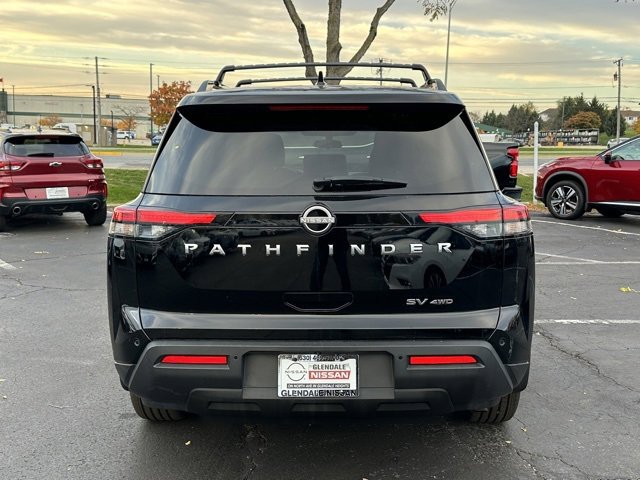 Used 2022 Nissan Pathfinder SV image 5