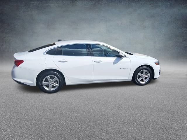 Used 2023 Chevrolet Malibu LS w/ Driver Confidence Package image 4