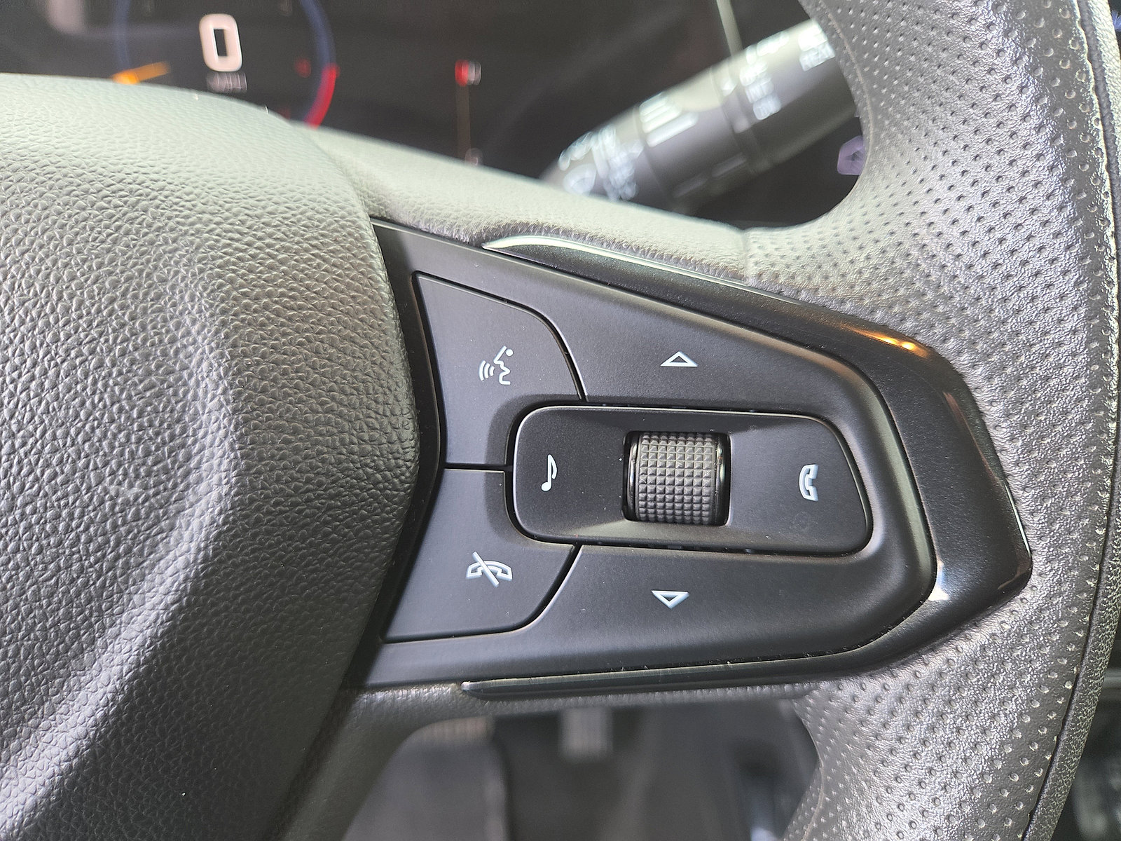 Used 2025 Chevrolet TrailBlazer LT image 27