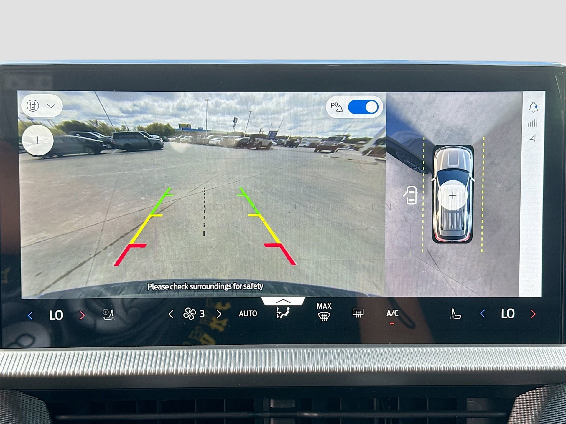 New 2026 Ford Explorer ST-Line w/ ST-Line Street Pack image 21