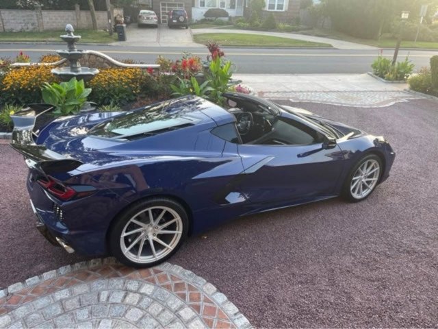 Used 2025 Chevrolet Corvette Stingray Coupe w/ 1LT image 35