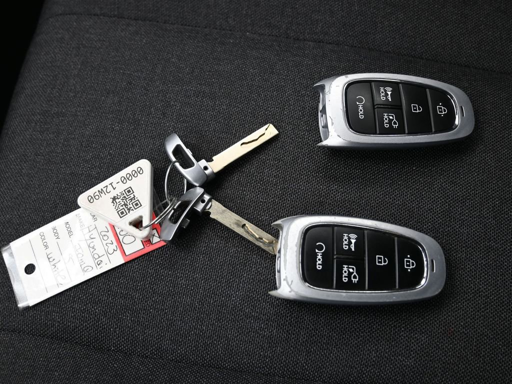 Used 2023 Hyundai Ioniq 5 SE w/ Cargo Package image 30