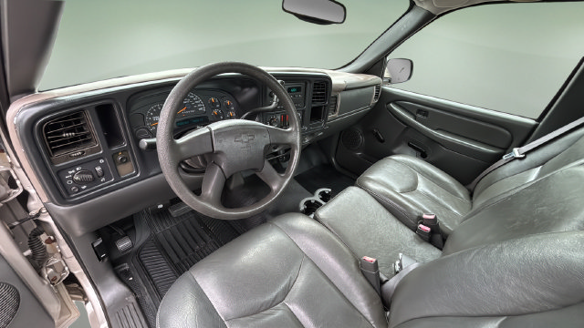 Used 2006 Chevrolet Silverado 1500 W/T RWD image 16