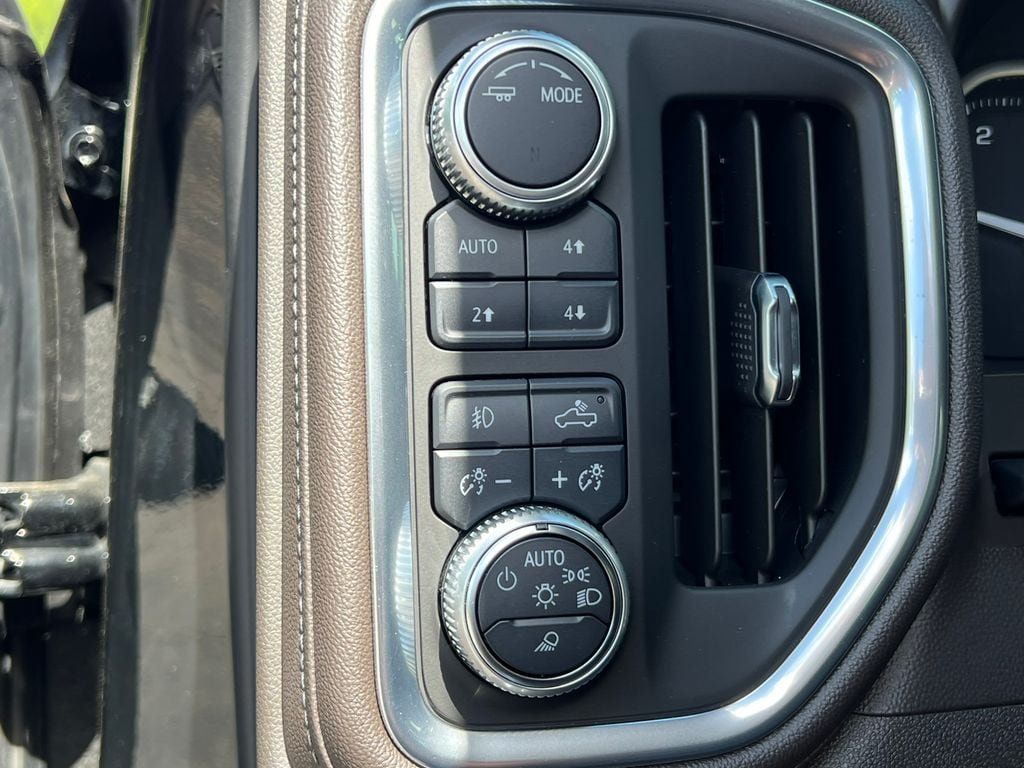 Used 2020 GMC Sierra 1500 Denali w/ Technology Package AWD/4WD image 27