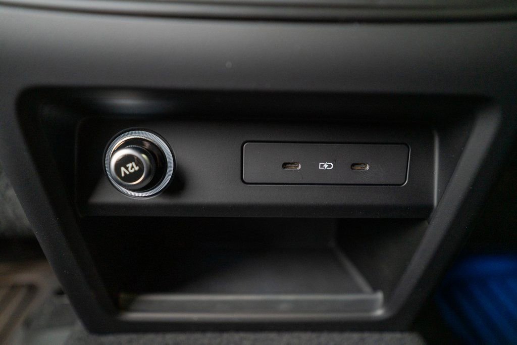 New 2025 Porsche Cayenne image 37