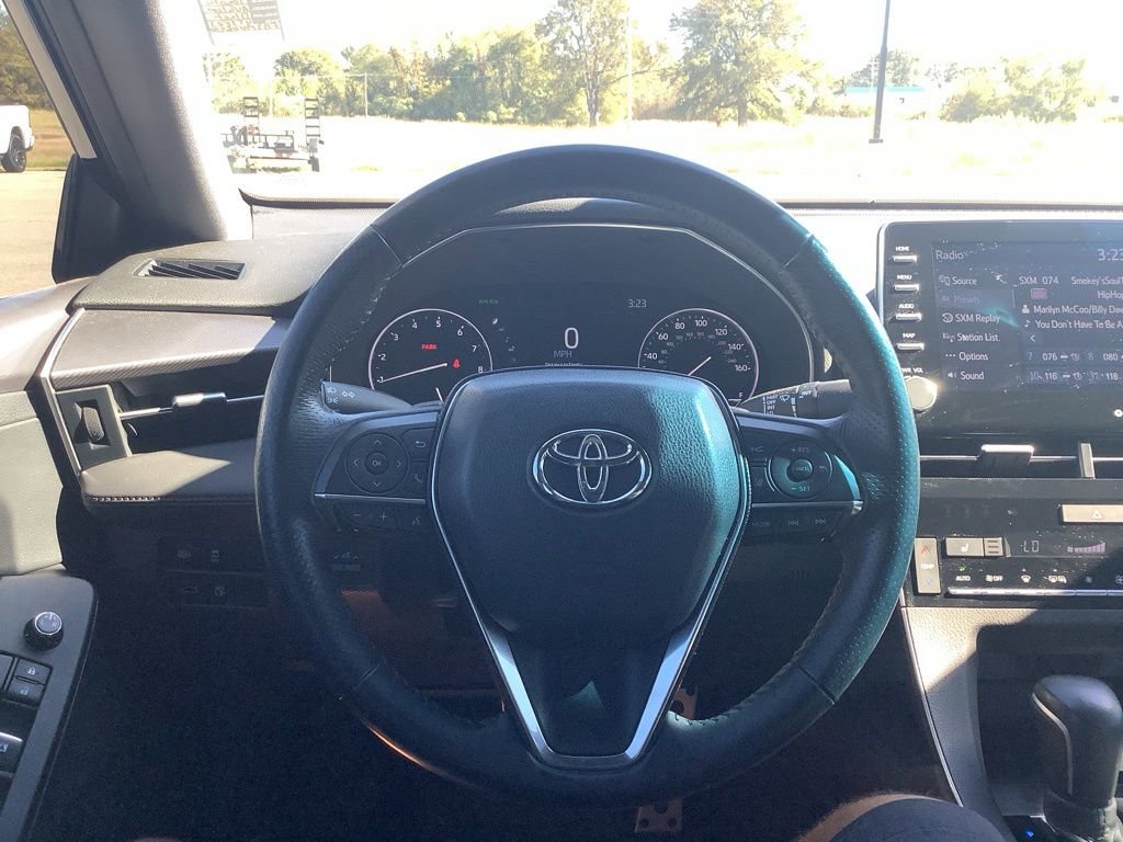 Used 2021 Toyota Avalon XSE image 13