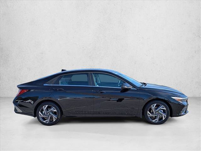 New 2026 Hyundai Elantra Limited image 4