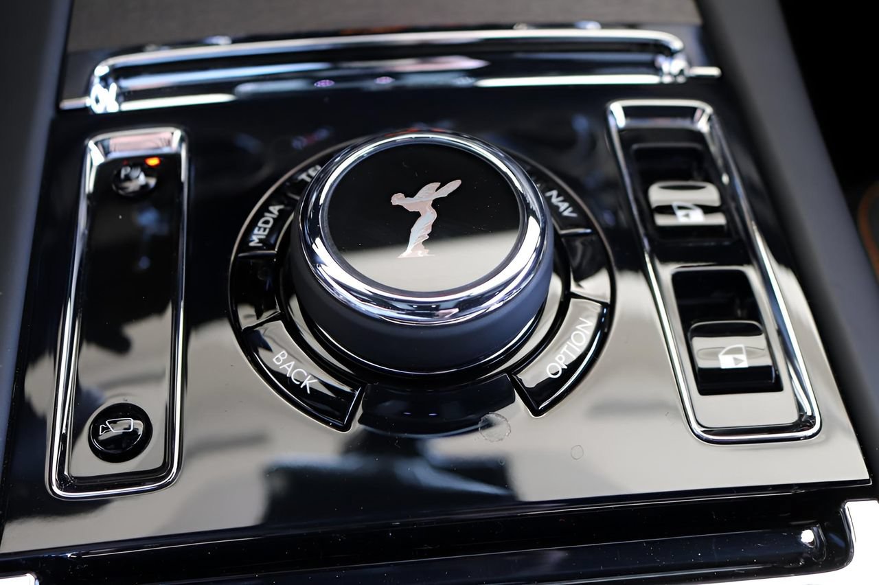 New 2025 Rolls-Royce Spectre AWD/4WD image 29