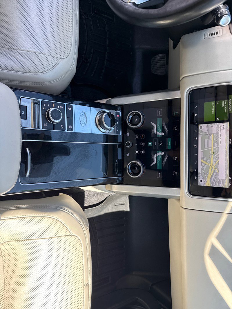 Used 2018 Land Rover Range Rover HSE image 63