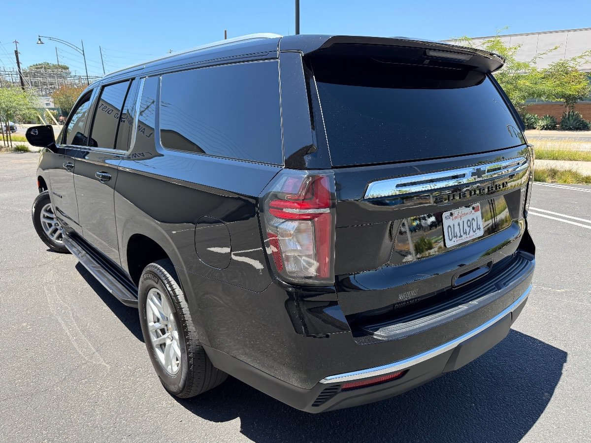 Used 2024 Chevrolet Suburban LT AWD/4WD image 5