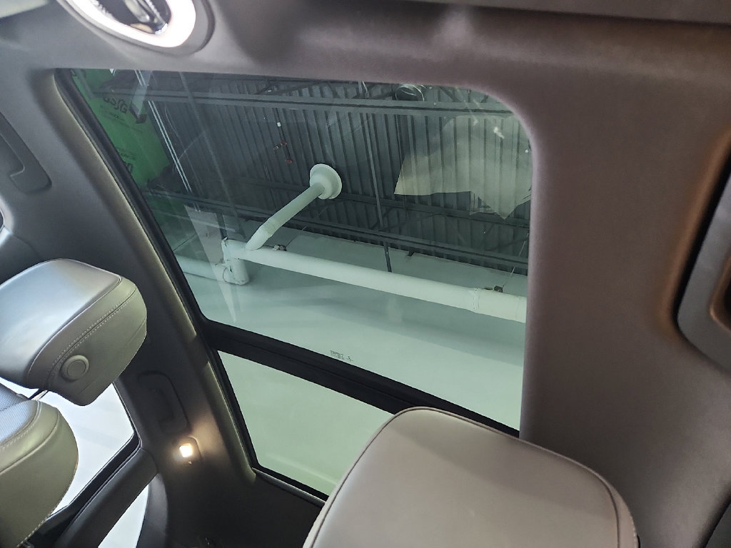 Used 2019 Porsche Macan AWD/4WD image 14