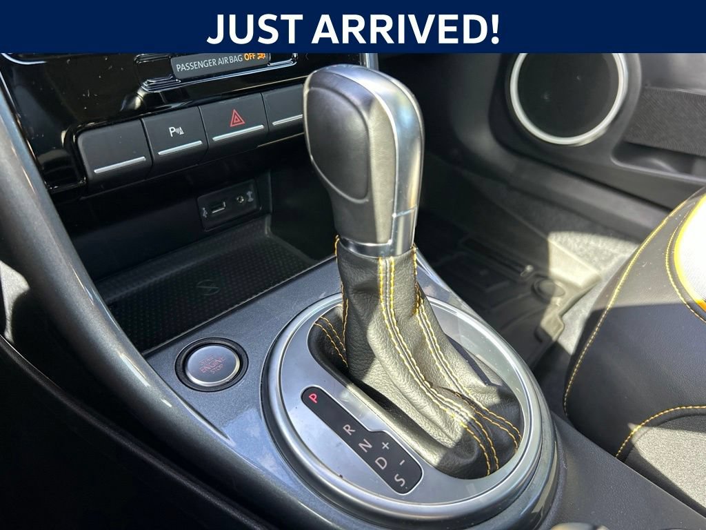 Used 2018 Volkswagen Beetle 2.0T Dune FWD image 14