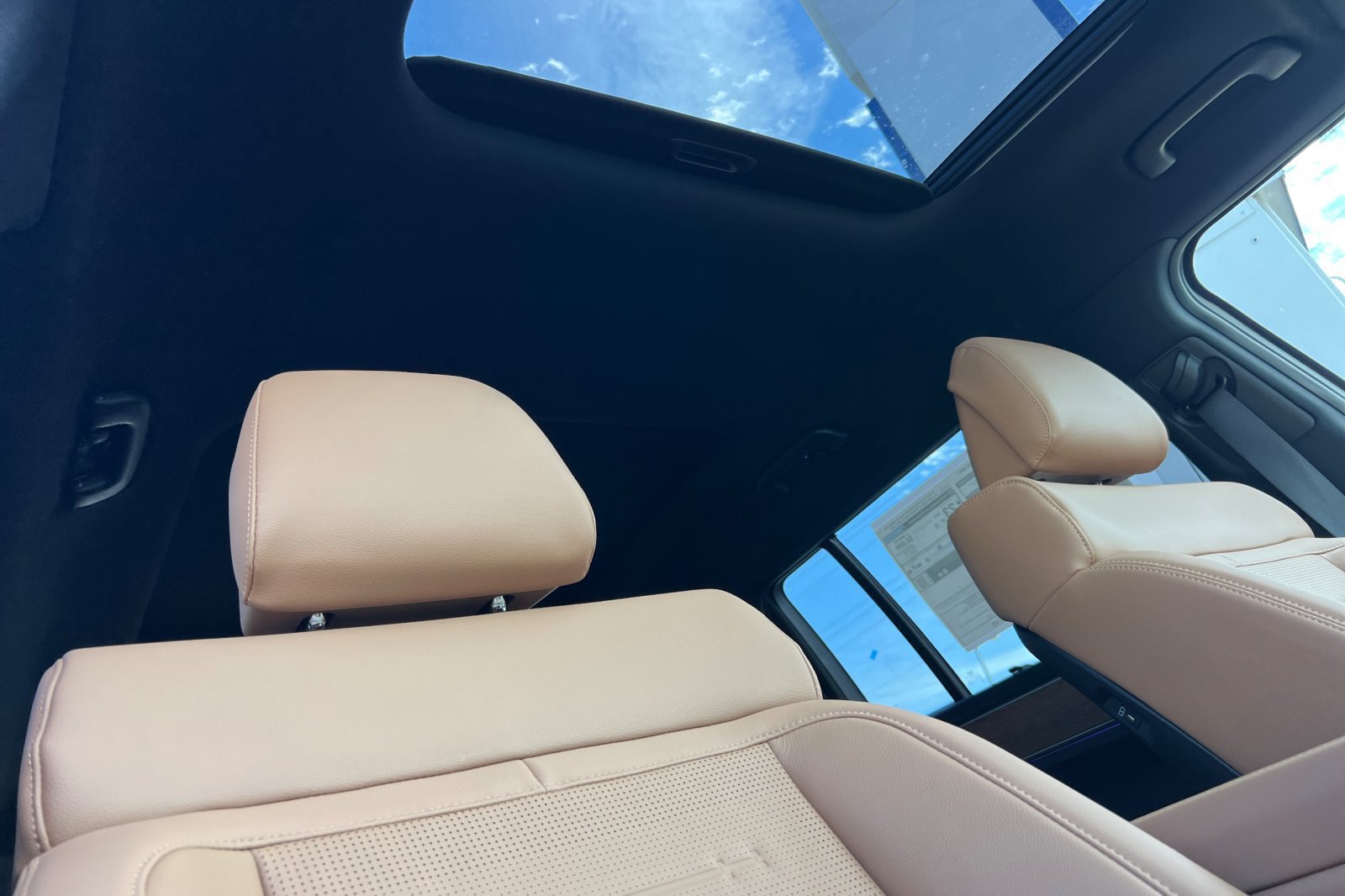 New 2027 Hyundai Santa Fe Limited AWD/4WD image 19