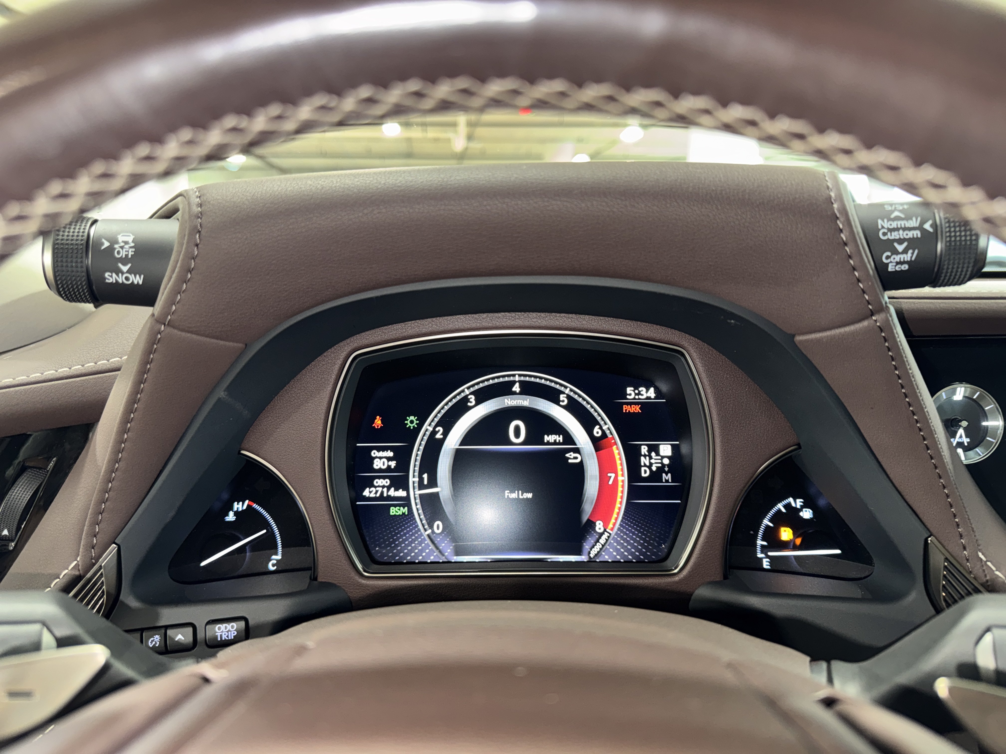 Used 2019 Lexus LS 500 w/ Accessory Package (Z2) RWD image 24
