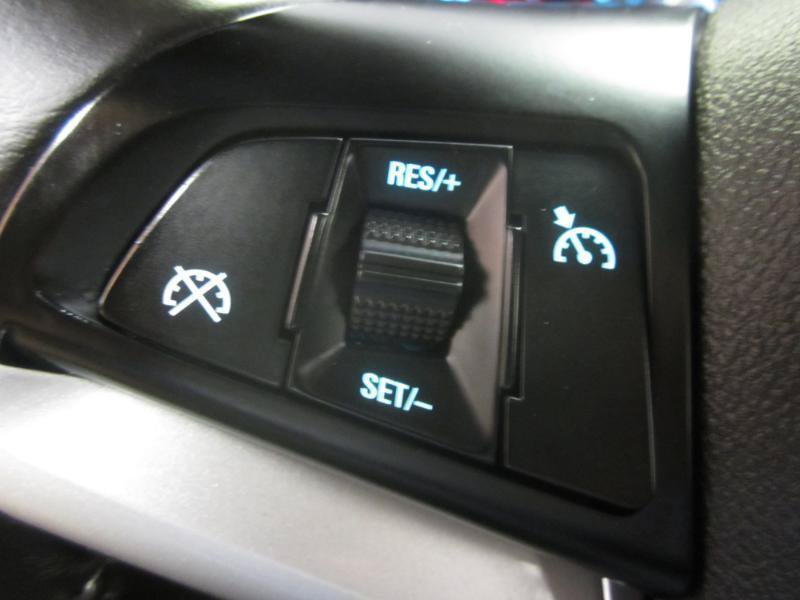 Used 2015 Chevrolet Camaro LT RWD image 21