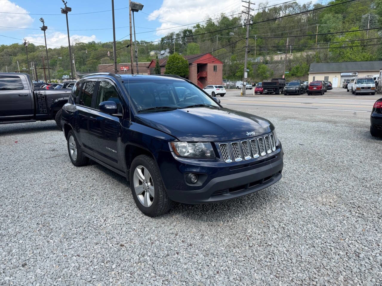 Used 2014 Jeep Compass Latitude AWD/4WD image 6