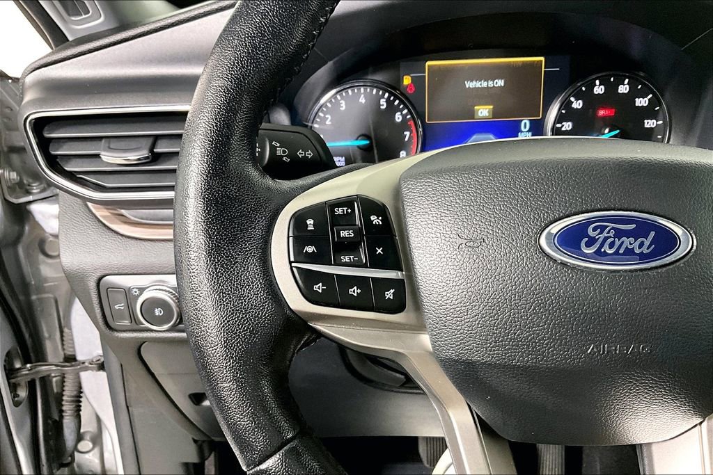 Used 2022 Ford Explorer Limited w/ Equipment Group 301A image 18