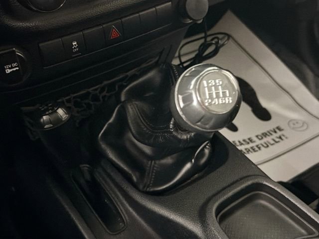 Used 2015 Jeep Wrangler Sport image 16
