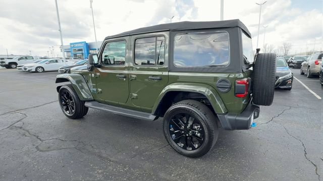 Used 2023 Jeep Wrangler Unlimited Sahara w/ Cold Weather Group AWD/4WD image 6