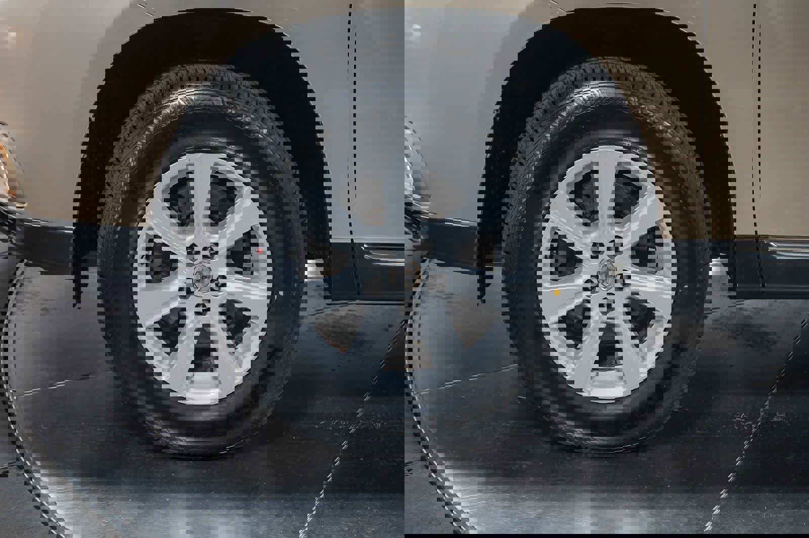 Used 2013 Toyota Highlander SE image 9