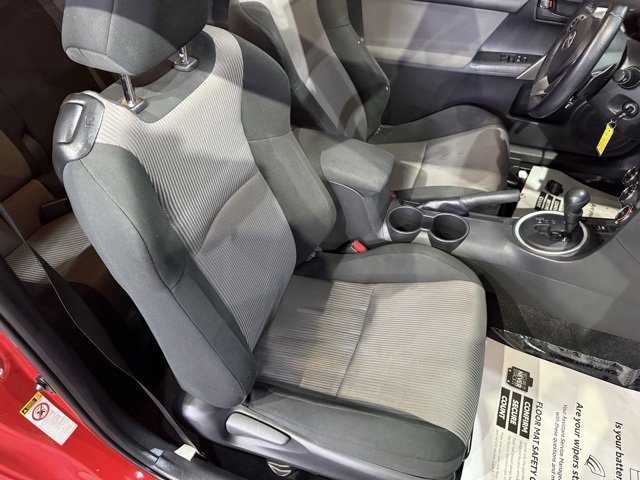 Used 2015 Scion tC image 28