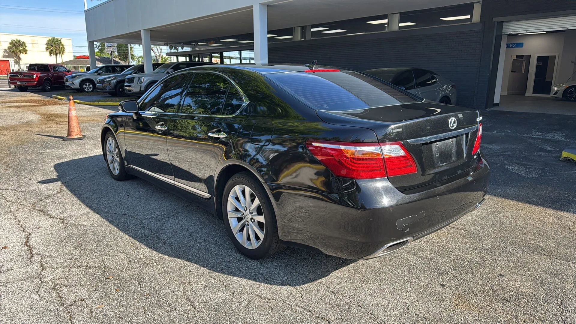 Used 2012 Lexus LS 460 LS 460 Sedan 4D AWD/4WD image 5